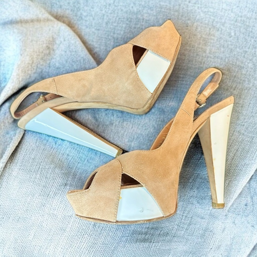Sergio Rossi ‘Agathe’ Tan Suede & White Patent Peep Toe Slingback Heels Size 7.5